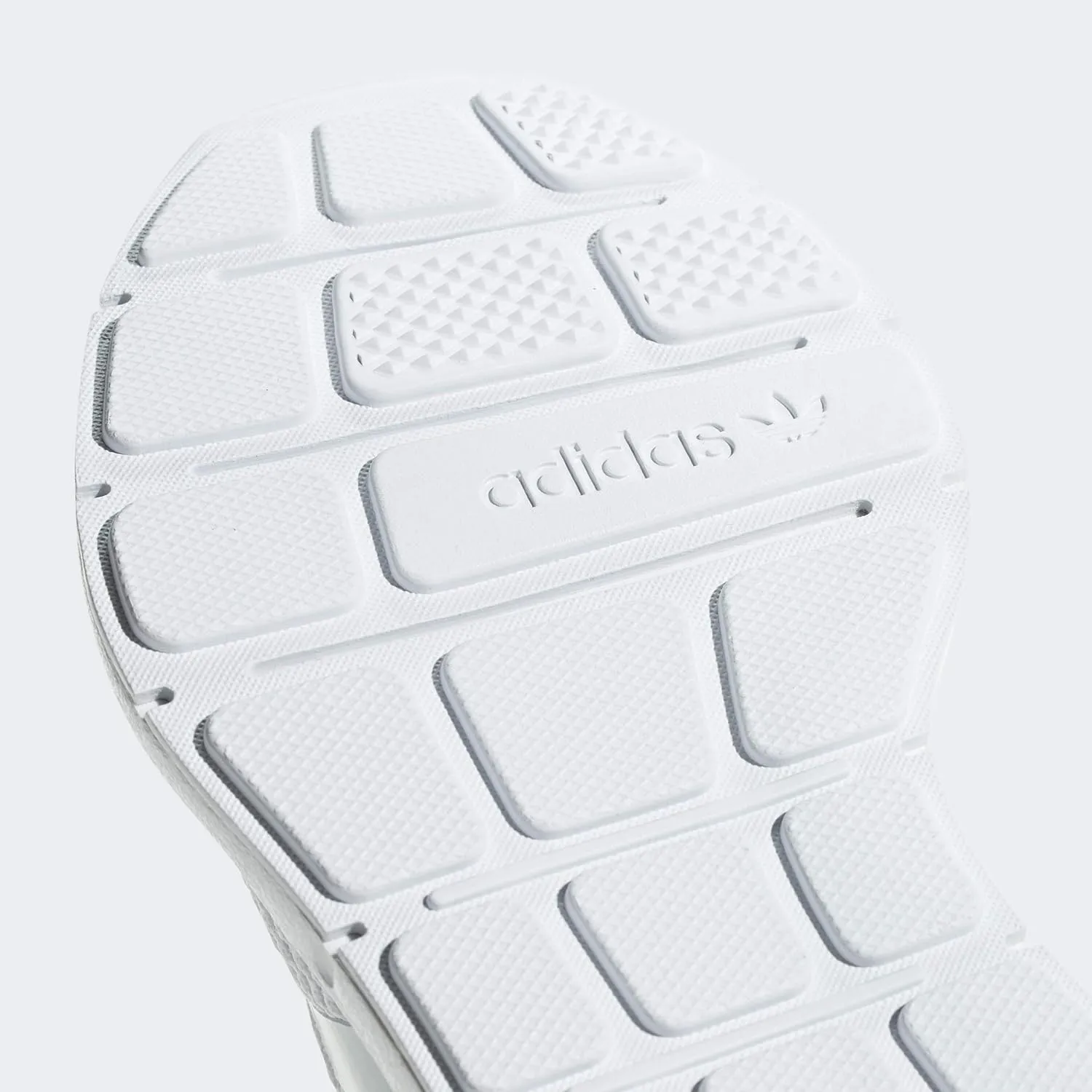 adidas Unisex-Child Swift Running Shoe