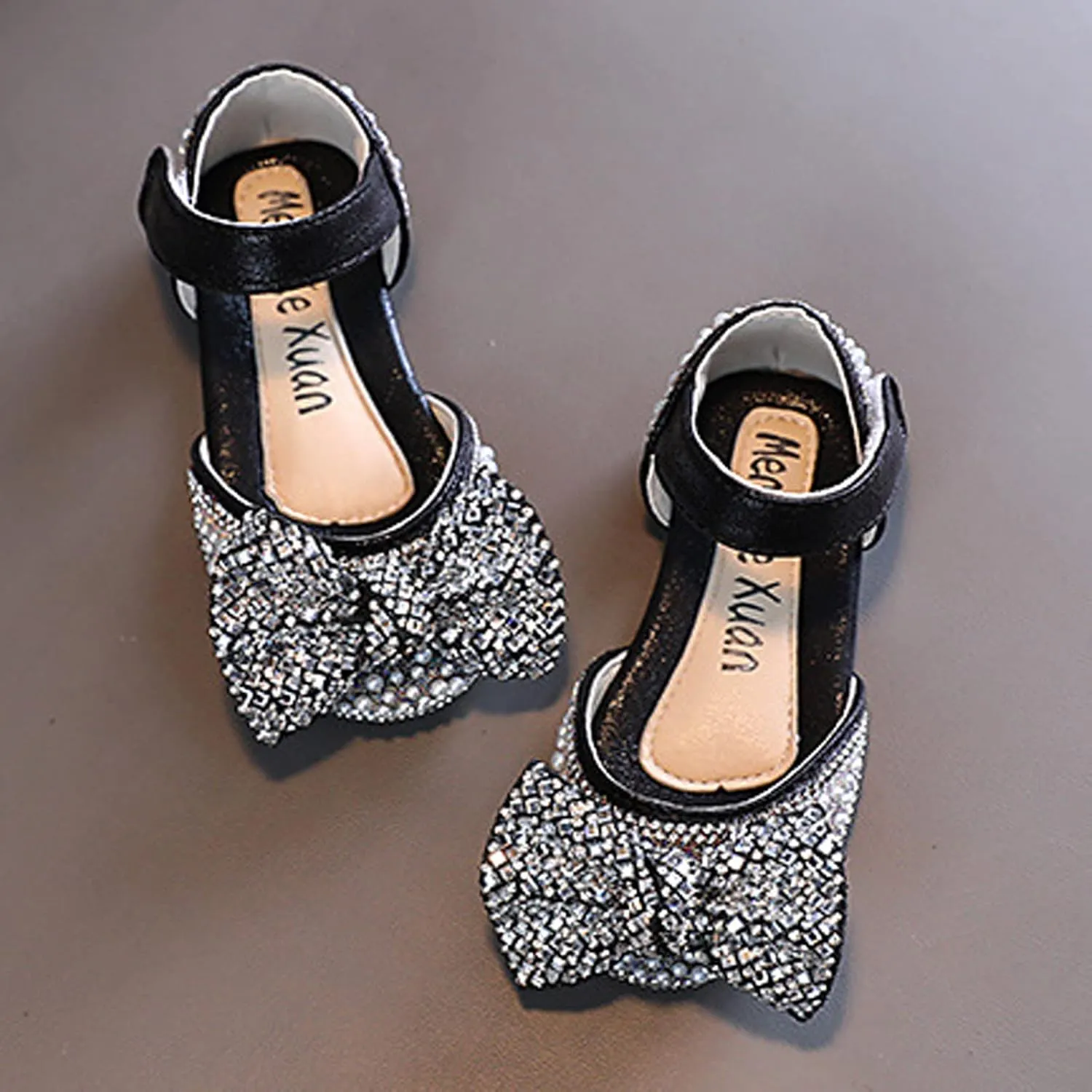 Fashion Spring and Summer Girls Sandals Dress Performance Dance Shoes Pearl Sequin Shiny Bow Hook Loop Slides for Kids (Black, 3.5-4 Years Toddler)