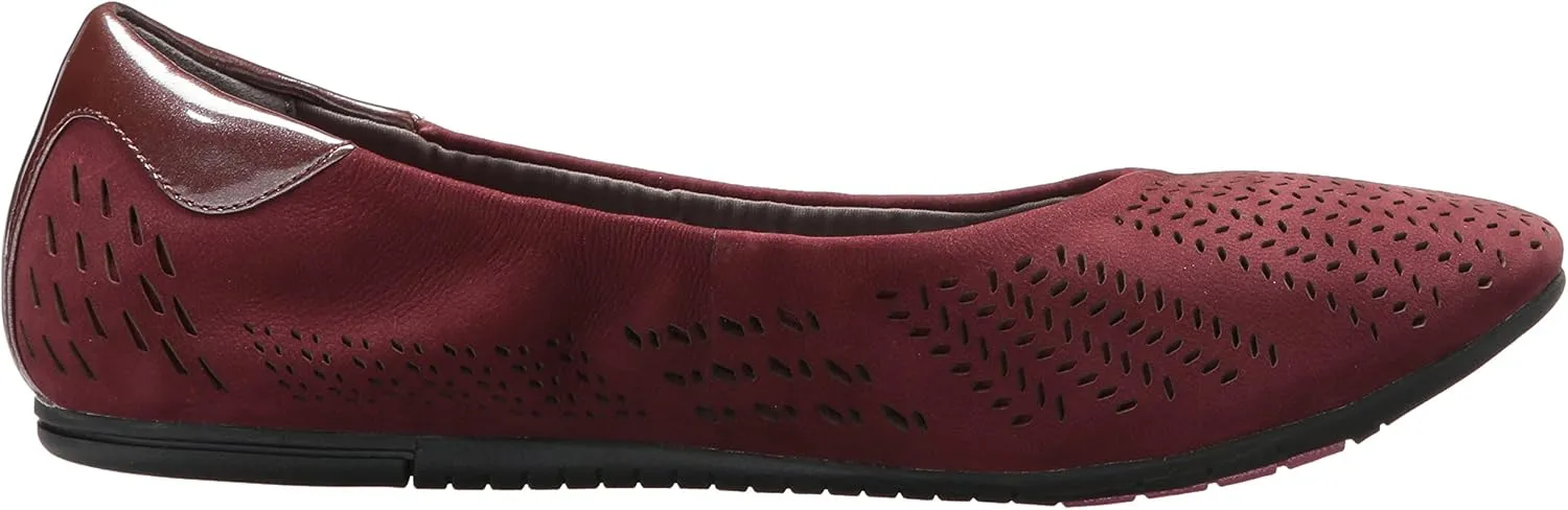 Foot Petals Women's Cami Ballet Flat with Cushionology