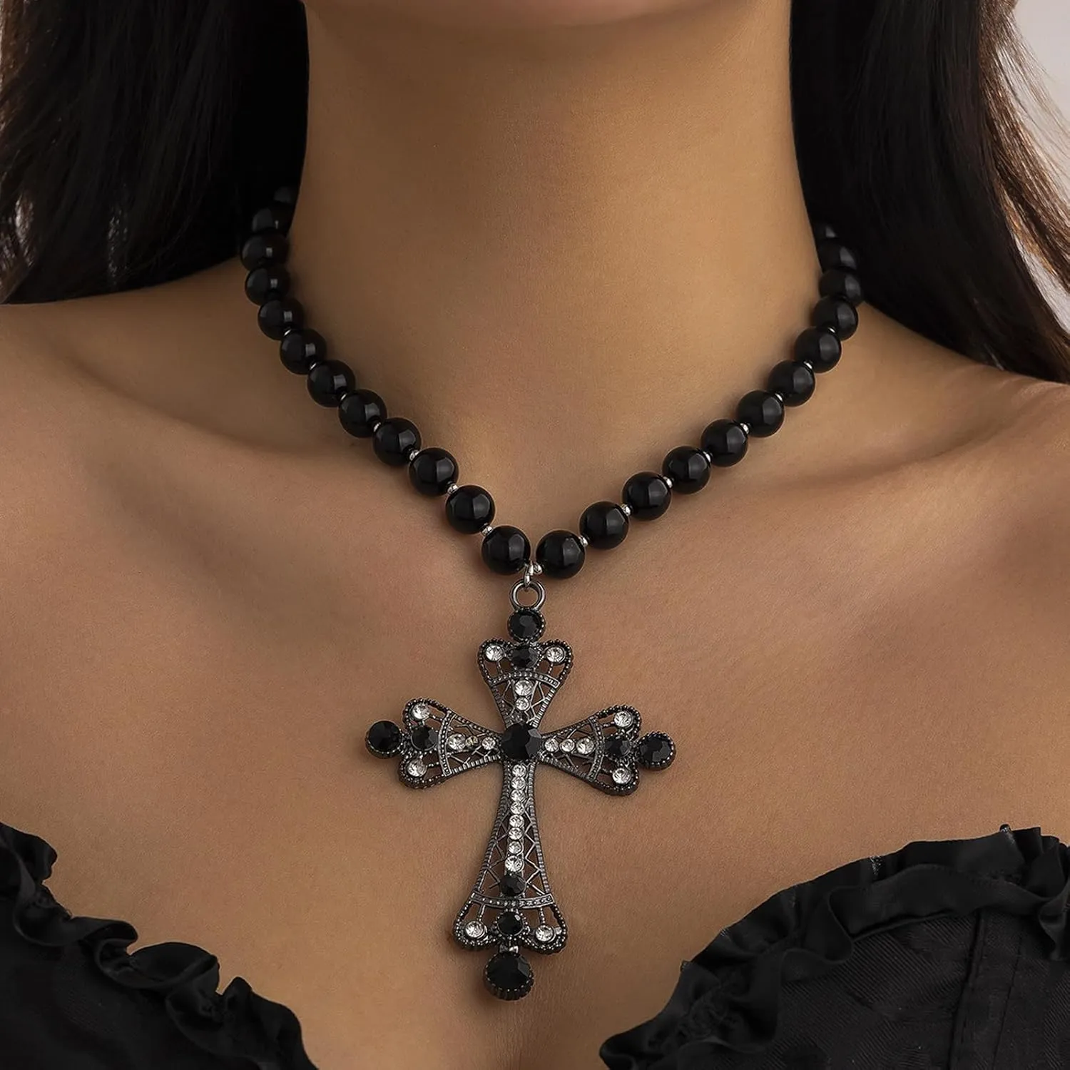 Gothic Necklace Pearl Cross Necklaces Big Cross Necklace Chunky Cross Necklace Punk Pearl Cross Pendants Necklace Vintage Charm Necklace Gothic Cross Necklace Goth Jewelry for Women
