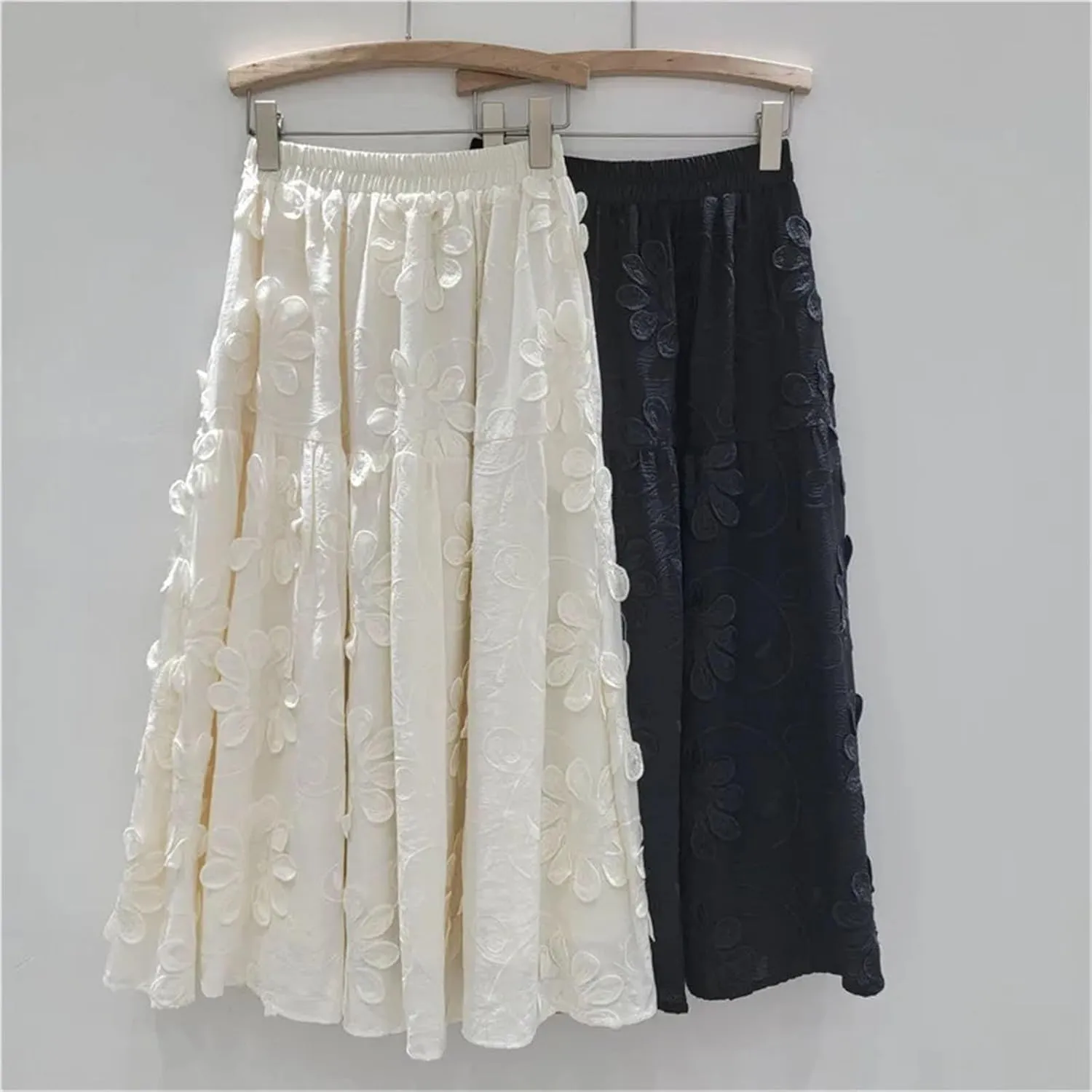 Women's Embroidered 3D Floral Skirt, Solid Color A-Line Elastic Waist Maxi Skirt